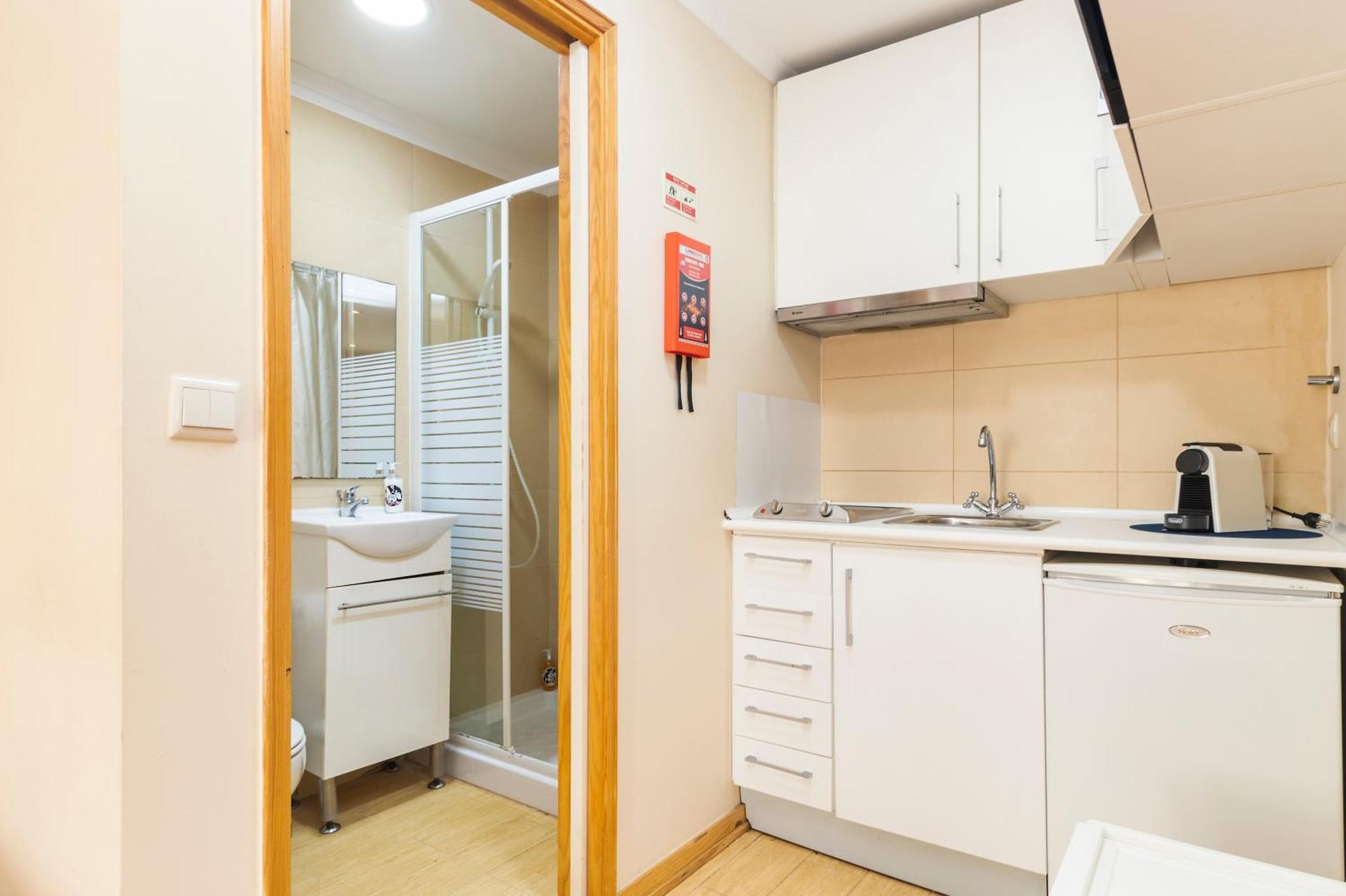 Budget 1 Bed Down Town リスボン エクステリア 写真